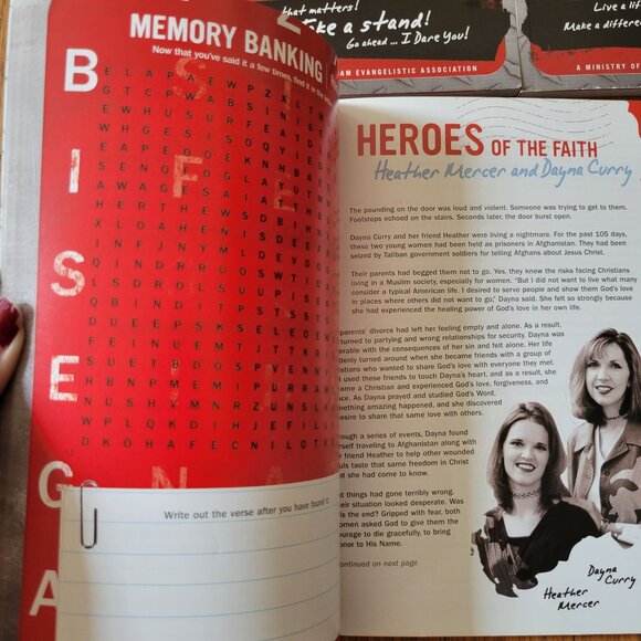 Dare To Be A Daniel Field Manual Guide Set Billy Graham Work Book Church Youth G - Picture 9 of 13